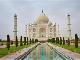 Taj mahal in hindi