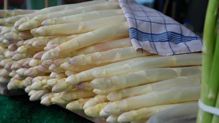 asparagus types in hindi