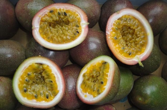 Passion Fruit Hindi Name