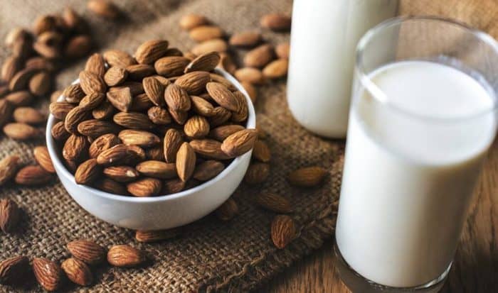 almonds uses in hindi